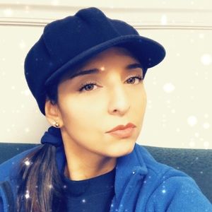 Meet your Posher, Sasandra